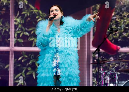 Brighton, Regno Unito . 07th ago 2022. Città di Brighton e Hove, Sophie Ellis Bextor in esecuzione a Brighton Pride 2022, We are Fabuloso. 7th agosto 2022 credito: David Smith/Alamy Live News Foto Stock