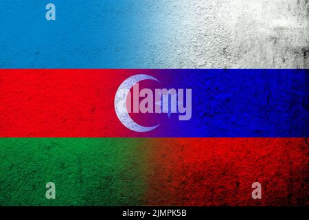 Bandiera nazionale della Federazione russa con bandiera nazionale della Repubblica di Azerbaigian. Grunge sfondo Foto Stock