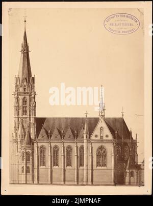 Güldenpfennig Arnold (1830-1908), Chiesa cattolica di San Giorgio, Amburgo (1886): Design gotico, vista laterale. Foto su carta, 24,5 x 19,3 cm (compresi i bordi di scansione) Güldenpfennig Arnold (1830-1908): Katholische Kirche St. Georg, Amburgo Foto Stock