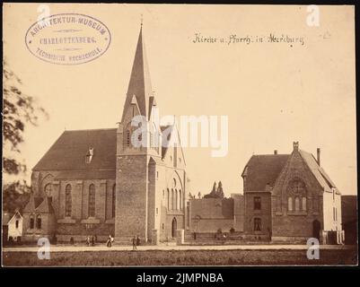 Güldenpfennig Arnold (1830-1908), chiesa e canonica, Merseburg (1868): Vista. Foto su carta, 14 x 18,7 cm (compresi i bordi di scansione) Güldenpfennig Arnold (1830-1908): Kirche und Pfarrhaus, Merseburg Foto Stock