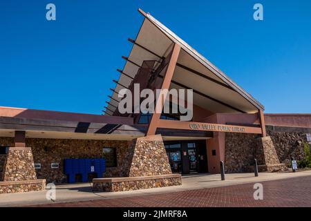 Oro Valley, AZ, USA - 30 ottobre 2021: Biblioteca pubblica di Oro Valley Foto Stock