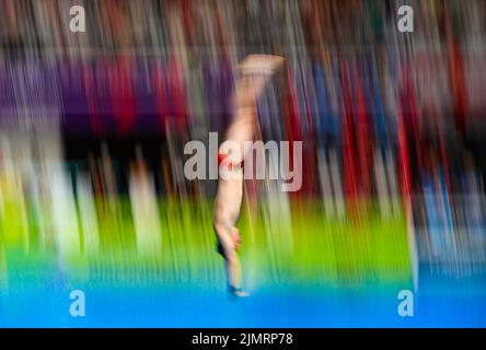 Aidan Heslop del Galles in azione durante la finale della piattaforma maschile del 10m al Sandwell Aquatics Center il giorno dieci dei Giochi del Commonwealth 2022 a Birmingham. Data foto: Domenica 7 agosto 2022. Foto Stock