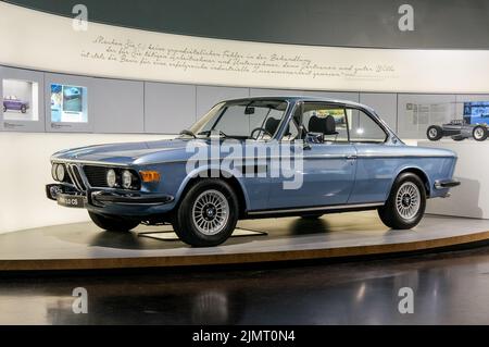 Monaco, Germania - 10 marzo 2016: Museo BMW Foto Stock