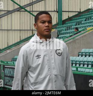 Easter Road Stadium Edinburgh.Scotland.UK.7th ago 22 Hibs v Hearts Cinch Premiership Match Hearts Toby Sibick Credit: eric mccowat/Alamy Live News Foto Stock