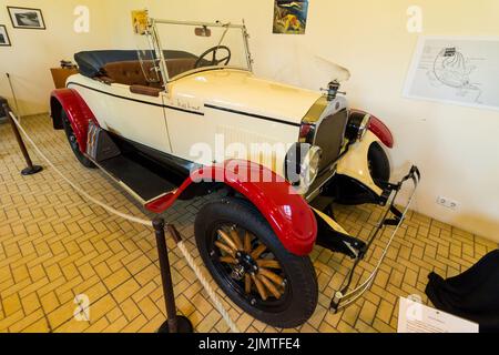 Durant Motors auto classica 1920s, Helikon Palace Museum (Palazzo Festetics), Keszthely, Ungheria Foto Stock