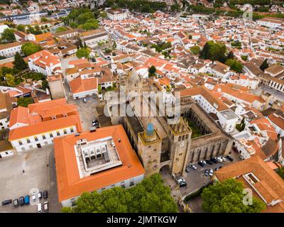 Paesaggio urbano della città di Evora Foto Stock