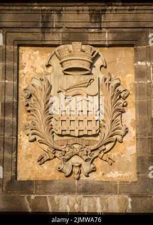 Saint-Malo città stemma su un muro, Bretagna, Francia Foto Stock