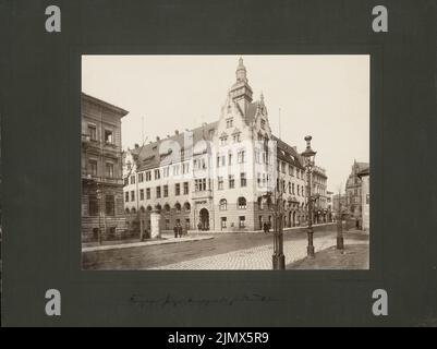 Architetto sconosciuto, forze di polizia a Wiesbaden (1901-1904): View. Foto su cartone, 42,1 x 56,3 cm (compresi i bordi di scansione) N. : Polizeidienstgebäude, Wiesbaden Foto Stock