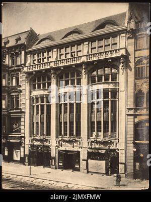 Schmitz Bruno (1858-1916), edificio commerciale »Automat« a Friedrichstraße 167, Berlino (1913): Vista della facciata. Foto su cartone, 65,3 x 51,7 cm (compresi i bordi di scansione) Schmitz Bruno (1858-1916): Geschäftshaus »Automat« in der Friedrichstraße 167, Berlino Foto Stock