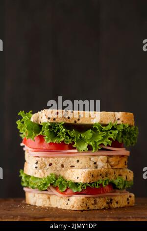 Toast con salame di verdure Foto Stock