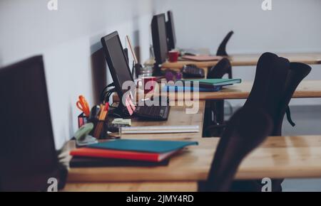 Luoghi di lavoro con computer Foto Stock