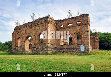 Rovine della fonderia di ferro, Podbiel, repubblica slovacca. Tema architettonico - Frantiskova huta Foto Stock