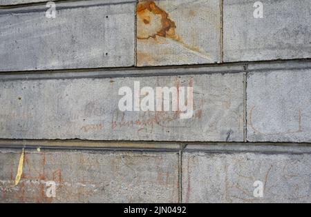 amsterdam, paesi bassi – 2022-07-25: gli scribi mistici del sangue di coenrad van beuningen (1622-1693) in un muro della sua casa ad amstel 216 -- Foto Stock