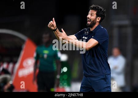 Monza, Italia. 07 agosto 2022. Fabio Grosso, allenatore capo di Frosinone Calcio, si fa avanti durante la partita di calcio Coppa Italia tra AC Monza e Frosinone Calcio. Credit: Nicolò campo/Alamy Live News Foto Stock