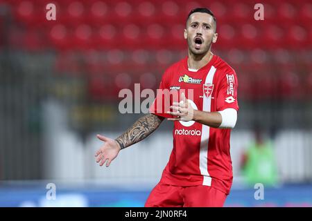 Monza, Italia. 07th ago 2022. Patrick Ciurria dell'AC Monza sembra abbattuto durante la partita della Coppa Italia tra AC Monza e Frosinone Calcio all'U-Power Stadium il 7 agosto 2022 a Monza. Credit: Marco Canoniero/Alamy Live News Foto Stock