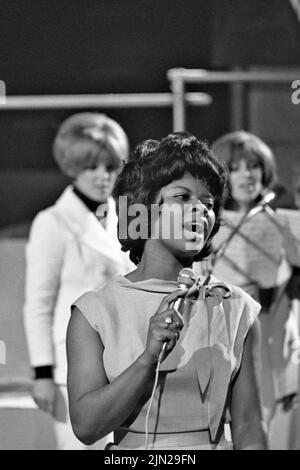 IRMA THOMAS American Soul cantante su Ready,Steady,Go ! nel 1967. Foto: Tony Gale Foto Stock