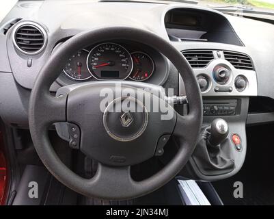 Intérieur d'une voiture francese Renault Kangoo Foto Stock