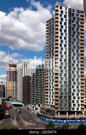 Il Lewisham Gateway Development che ora occupa il sito della ex rotonda Lewisham allo svincolo di A20 il A21, A2210 e il A2211. Foto Stock