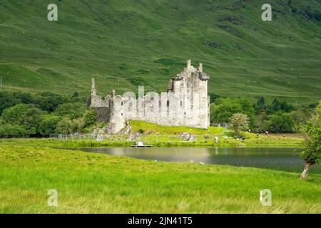 Kilchurn Castle e Loch Awe, Argyll, Scozia Foto Stock