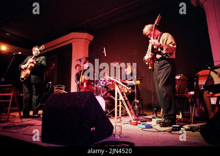 John Abercrombie, John Laird Abercrombie, nato il 16 dicembre 1944 Port Chester, New York, Gli Stati Uniti sono morti il 22 agosto 2017 Cortlandt Manor, New York, Jazz, jazz fusion, Free jazz, musicista, compositore, strumento(i) chitarra, anni attivi 1969–2017, ECM, John Laird Abercrombie (Jarosław Śmietana, 16 dicembre 1944 – 22 agosto 2017) è stato un Foto Stock