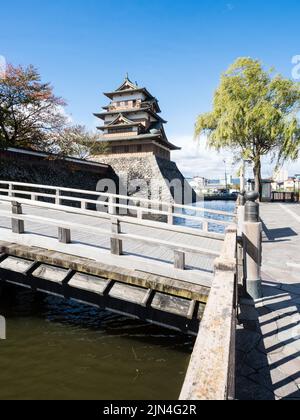 Ingresso allo storico castello di Takashima a Suwa - prefettura di Nagano, Giappone Foto Stock