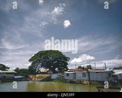 30-jul-2020 Barishal, Bangladesh. Vista sul villaggio. Foto Stock