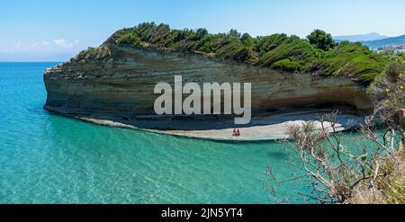 Formazioni rocciose di arenaria del canale D'Amour a Sidari, isola di Corfù in Grecia. Foto Stock