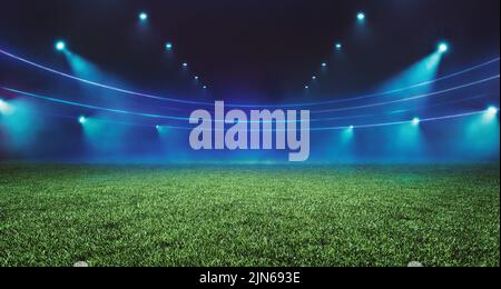 Grande stadio di calcio con vista sul campo verde illuminato da faretti e stand dello spettatore illuminato. Sport tema digitale 3D sfondo pubblicità ill Foto Stock