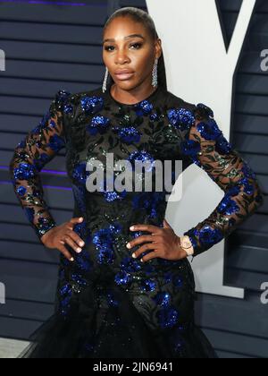 Beverly Hills, Stati Uniti. 09th ago 2022. (FILE) Serena Williams dice che andrà in pensione da Tennis dopo gli U.S. Open. BEVERLY HILLS, LOS ANGELES, CA, USA - FEBBRAIO 24: Il tennista americano Serena Williams che indossa un abito Armani arriva al Vanity Fair Oscar Party del 2019 che si tiene presso il Wallis Annenberg Center for the Performing Arts il 24 Febbraio 2019 a Beverly Hills, Los Angeles, California, Stati Uniti. (Foto di Xavier Collin/Image Press Agency) Credit: Image Press Agency/Alamy Live News Foto Stock