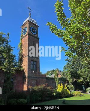 Clocktower a Walton Hall, casa di campagna nel parco di Walton Gardens, Warrington, Cheshire, Inghilterra, Regno Unito Foto Stock