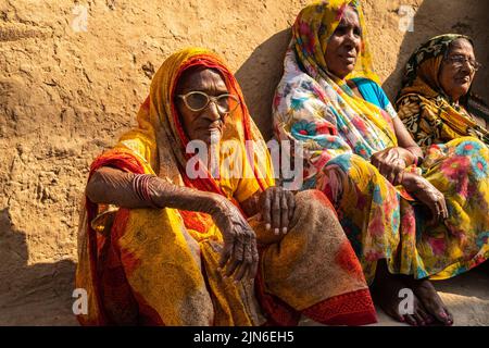 Bihar ha multidimensionalmente scarso. Undici distretti Bihar hanno povertà Kishanganj, Araria, Kaimur, Madepura, Purba Champaran e Supaul Foto Stock