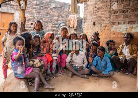 Bihar ha multidimensionalmente scarso. Undici distretti Bihar hanno povertà Kishanganj, Araria, Kaimur, Madepura, Purba Champaran e Supaul Foto Stock