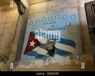 Vista panoramica dell'interno di 'la Mansión Camaguey', lo storico emblematico paladar la Guarida in via Concordia a l'Avana Cuba. Foto Stock