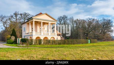 Caccia Lodge. Ex residenza estiva del Liechtenstein, zona Lednice-Valtice. Repubblica Ceca, regione della Moravia meridionale vicino al castello di Lednice. Foto Stock