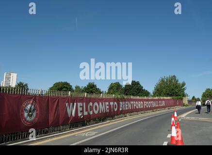 benvenuto al brentford, stadio della comunità gtech, all'esterno del club ground, nella zona ovest di londra, inghilterra Foto Stock