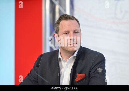 Vienna, Austria. 9th ago 2022. Conferenza stampa con Michael Schnedlitz nel centro media FPÖ (FreedParty Austria) Foto Stock