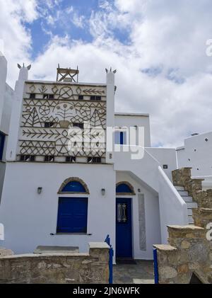 Tradizionale colombaia sull'isola cicladica di Tinos Foto Stock