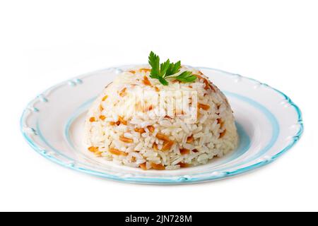 Cibo tradizionale turco; riso pilaf con tagliatelle di orzo su sfondo bianco (nome turco; Arpa sehriyeli pirinc pilavi) Foto Stock