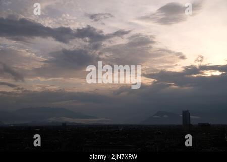 Cielo grigio su Tuin Foto Stock