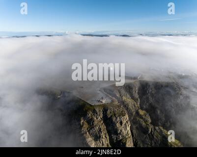 Capo Nord nella giornata di nebbia nella norvegia settentrionale Foto Stock