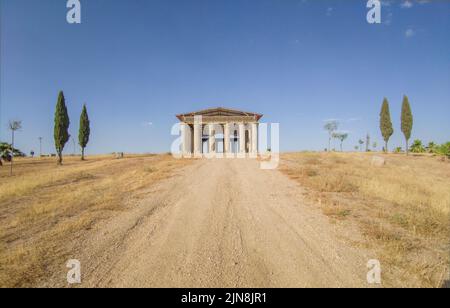 Replica del Partenone costruita con materiali da costruzione riciclati. Don Benito, Badajoz, Spagna Foto Stock