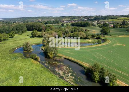 Francia, Eure, Valle dell'Eure, Pacy sur Eure, meandro del fiume Eure (vista aerea) // Francia, Eure (27), vallée d'Eure, Pacy-sur-Eure, méandre de la rivièr Foto Stock