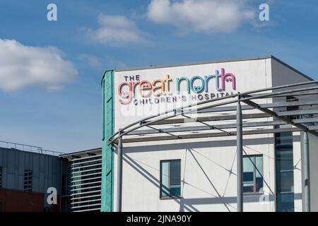 Il Great North Children's Hospital presso la Royal Victoria Infirmary, o RVI nella città di Newcastle upon Tyne, Regno Unito. Foto Stock