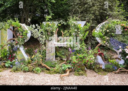 RHS - Royal Horticultural Society ha decorato lettere e segno iconico, Chelsea Flower Show, Londra, Inghilterra Foto Stock