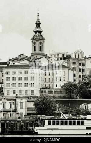 Paesaggio urbano bianco e nero Belgrado, capitale della Serbia Foto Stock