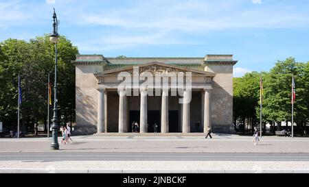 Berlino, Germania, 28 luglio 2022, Neue Wache Unter den Linden, il memoriale centrale della Repubblica federale di Germania per le vittime della guerra e del Tirrano Foto Stock