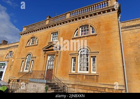 High St Buildings, Moreton-in-Marsh, Evenlode Valley, Cotswold District Council, Gloucestershire, INGHILTERRA, REGNO UNITO, GL56 0LW Foto Stock