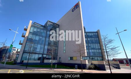 Citibank Building Belfast nel quartiere Titanbic - BELFAST, Regno Unito - 25 APRILE 2022 Foto Stock