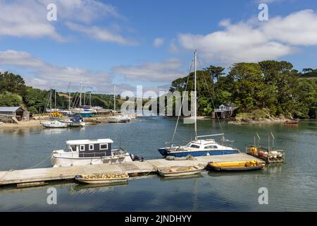 St Just Creek e Pasco's Boatyard a St Just a Roseland, Cornovaglia, Inghilterra. Foto Stock