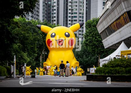 Seul, Corea del Sud. 11th ago, 2022. Pikachu Parade, Pokemon durante l'ePrix di Seul 2022, 10th° meeting del Campionato del mondo ABB FIA Formula e 2021-22, sul circuito di Seul Street dal 12 al 14 agosto, a Seul, Corea del Sud - Foto Julien Delfosse/DPPI Credit: DPPI Media/Alamy Live News Credit: DPPI Media/Alamy Live News Foto Stock